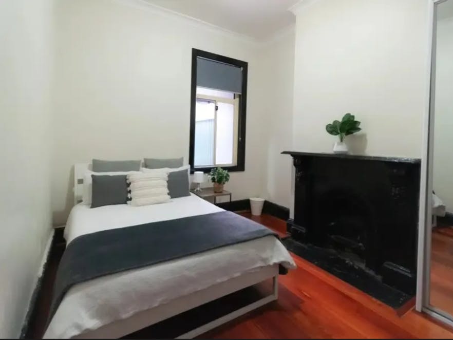 5-liberty-sydney-Room 2 Standard