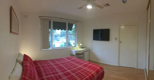 Room 2 room image 1