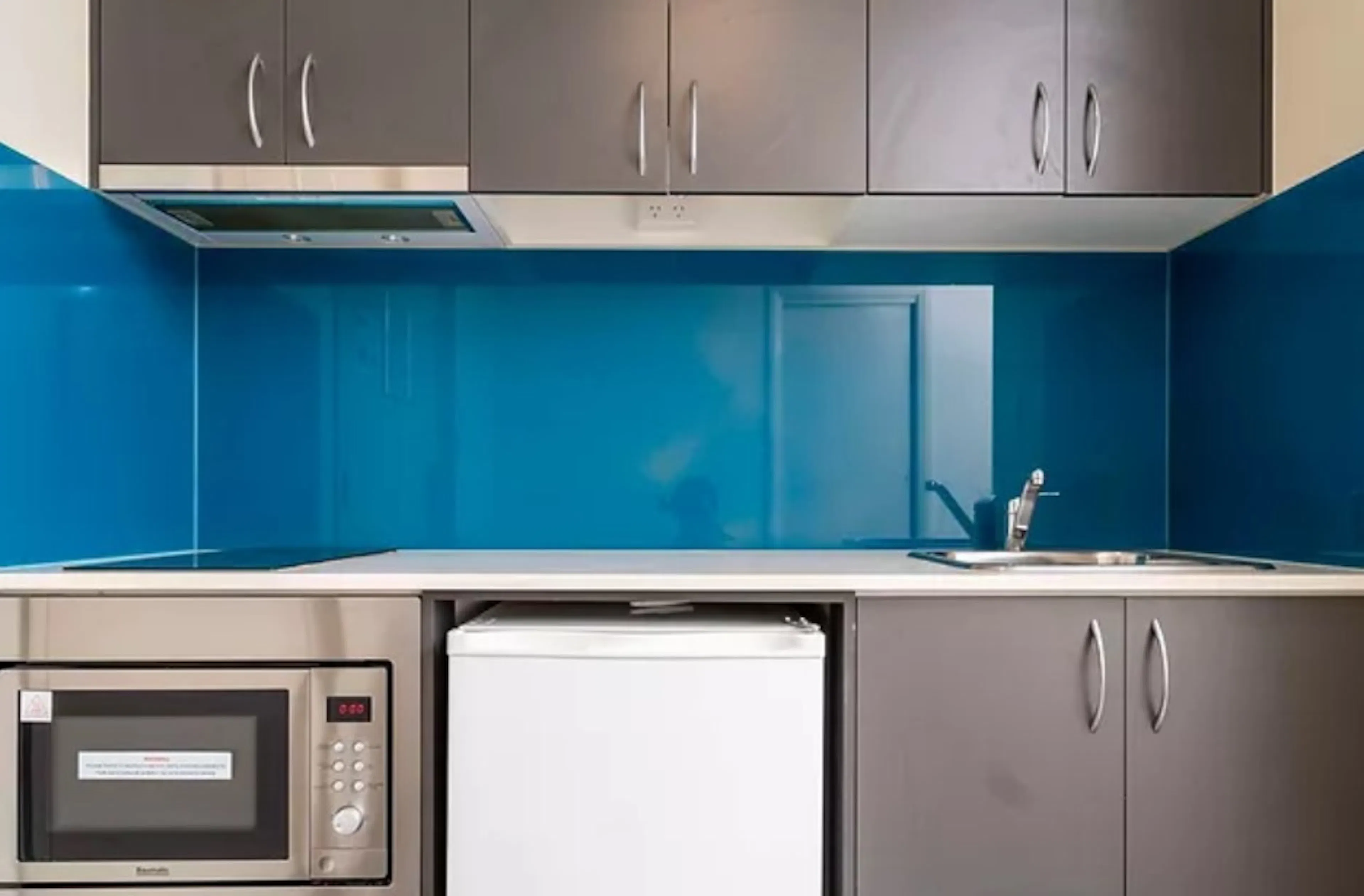 Premier Studio KITCHEN 4