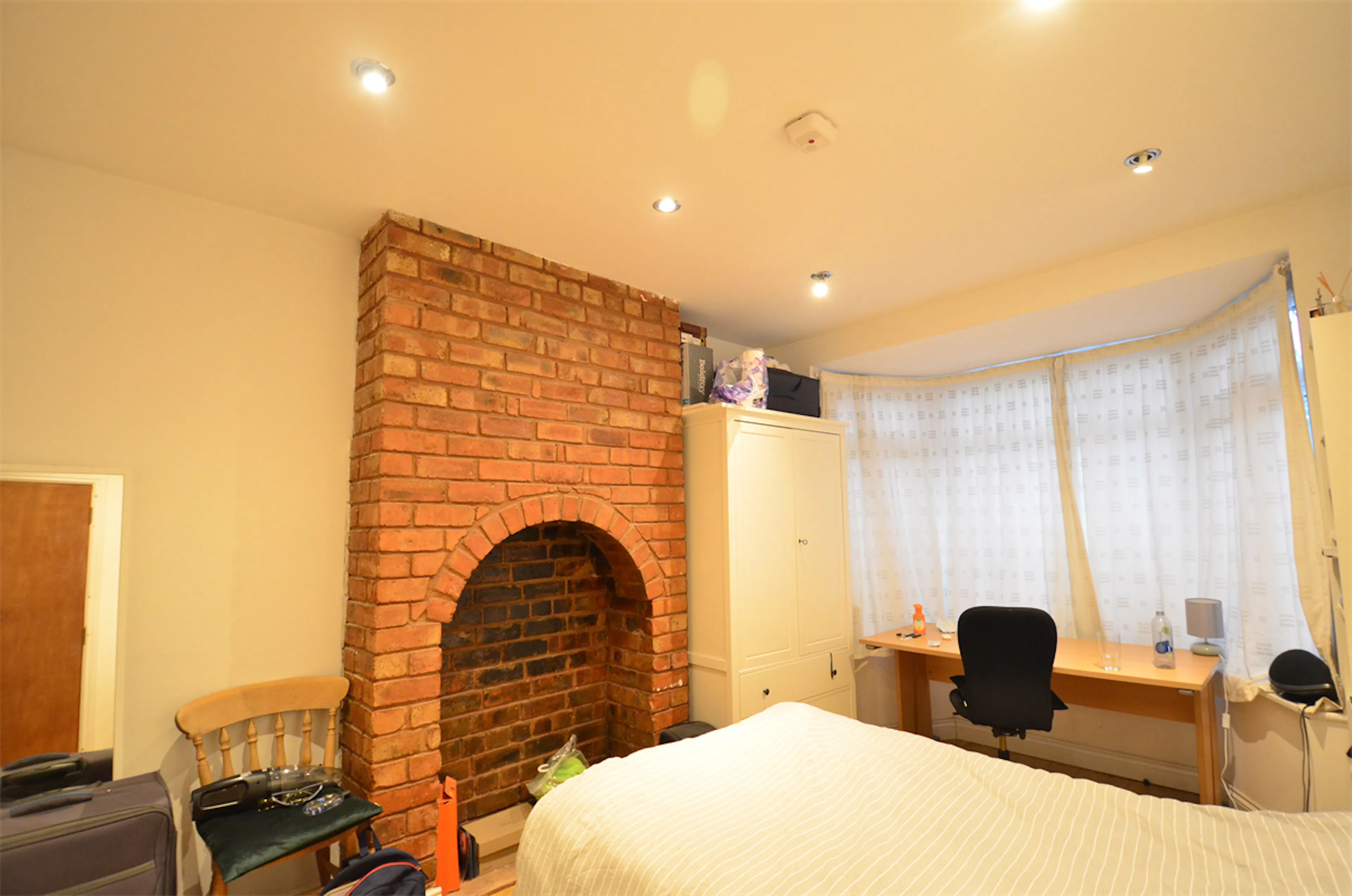 4 Bed Apartment ROOM 1
