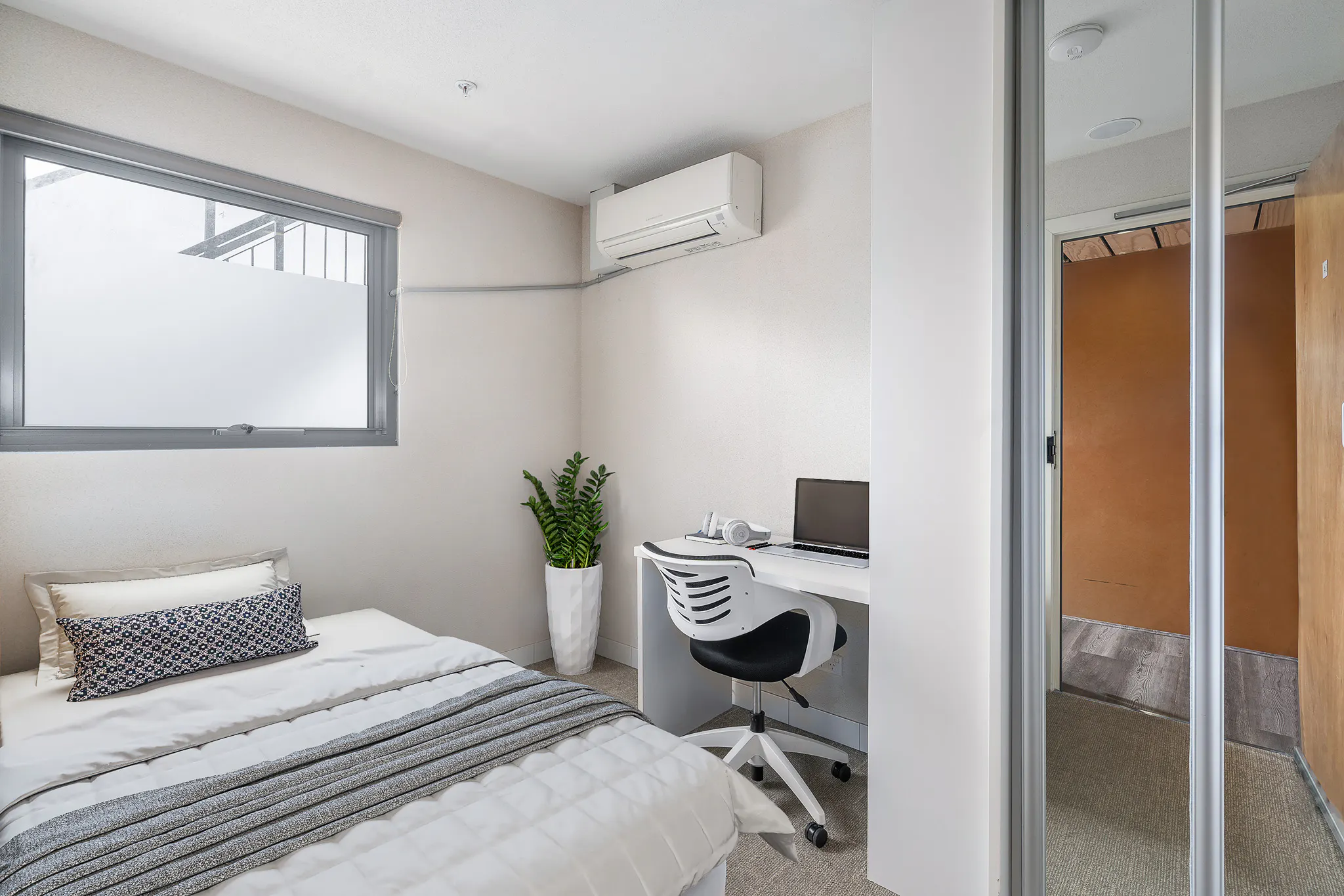 Standard Room ROOM 2