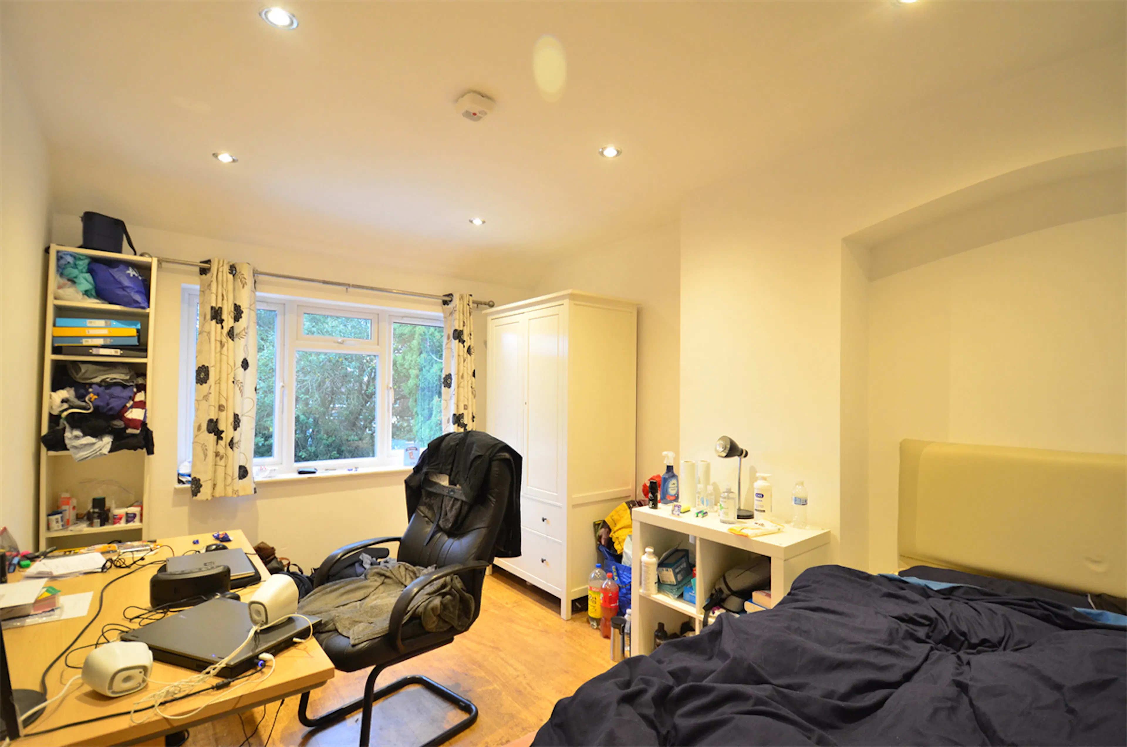 4 Bed Apartment ROOM 2