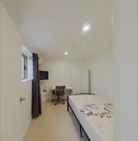 633-harris-street-sydney-Room 3 Standard