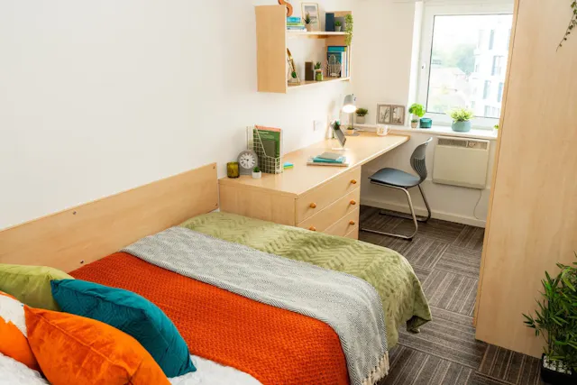Standard room image 3