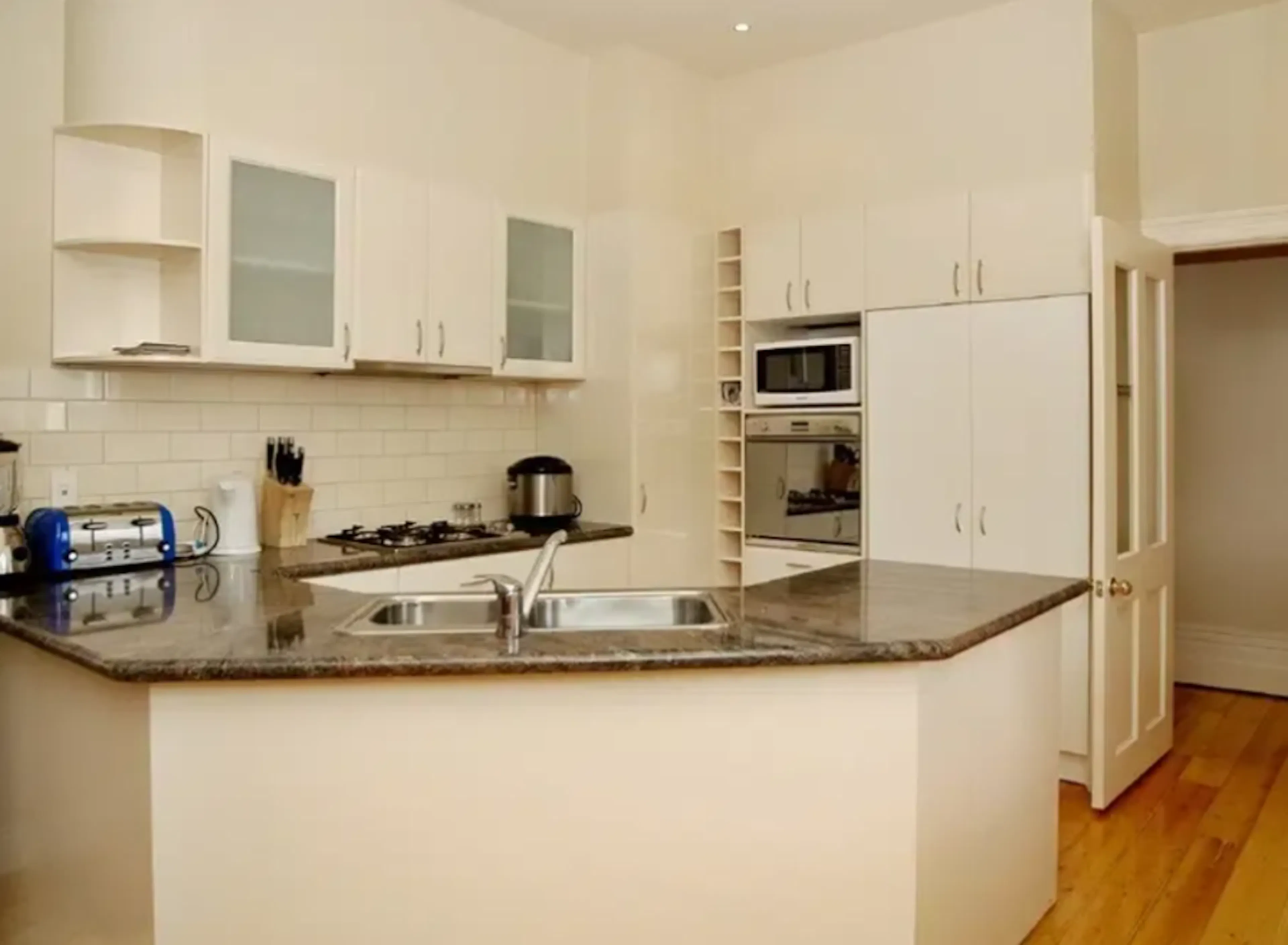 Room 3 KITCHEN 2
