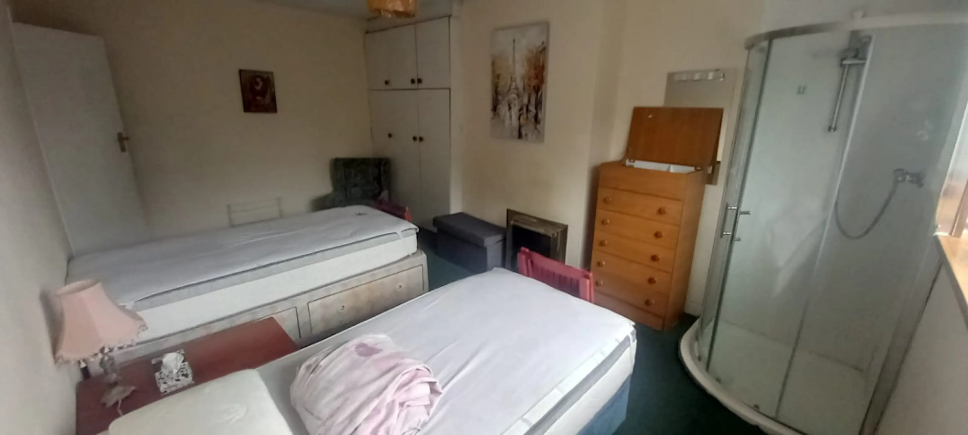 ROOM ROOM 1
