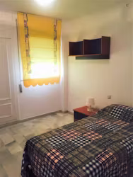 calle-nuzas-malaga-malaga-4 Bedroom Apartment