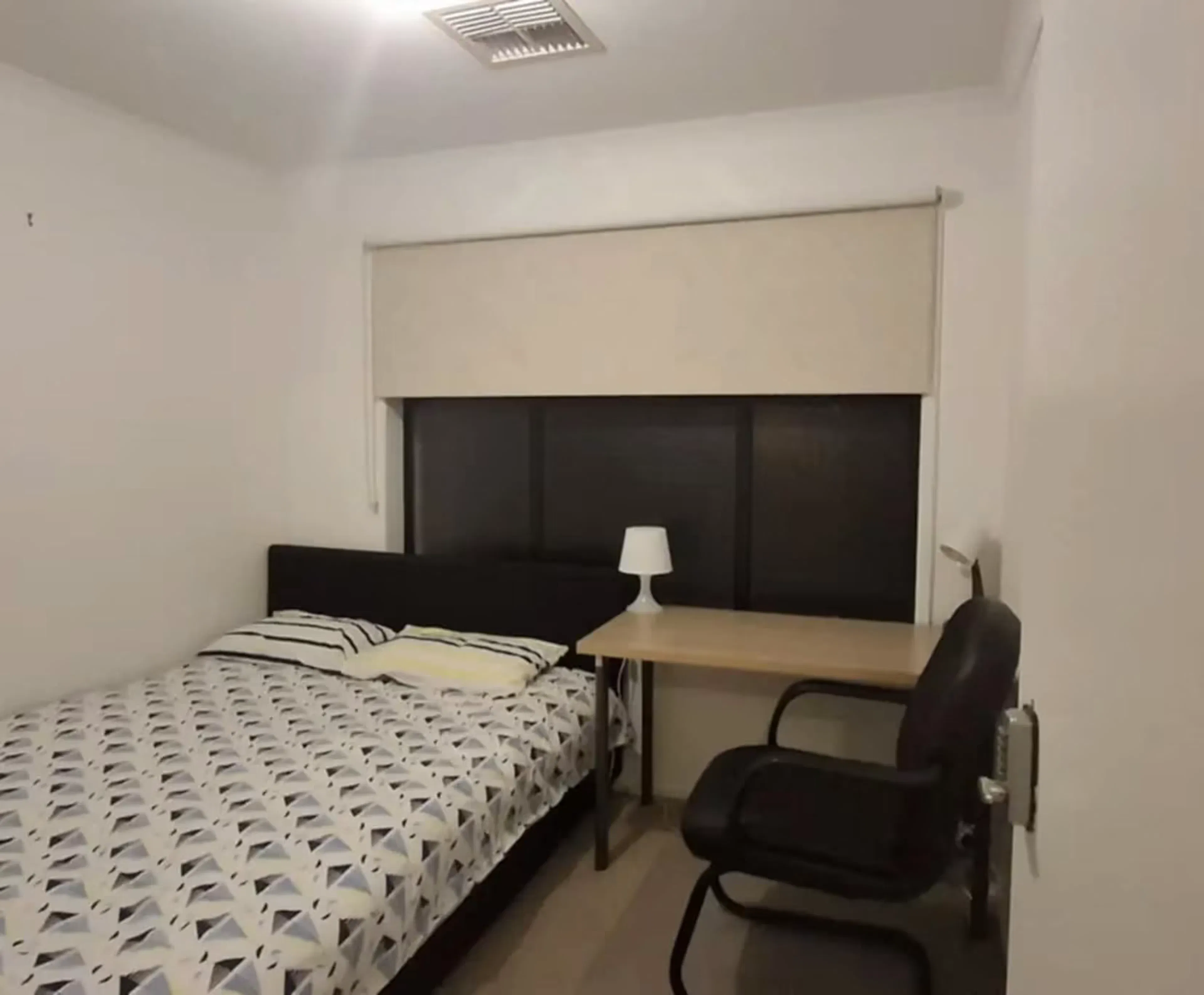 ROOM ROOM 1