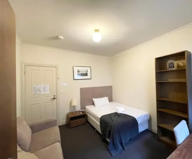 Room 4 room image 1