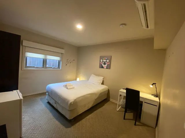 Room 4 room image 1