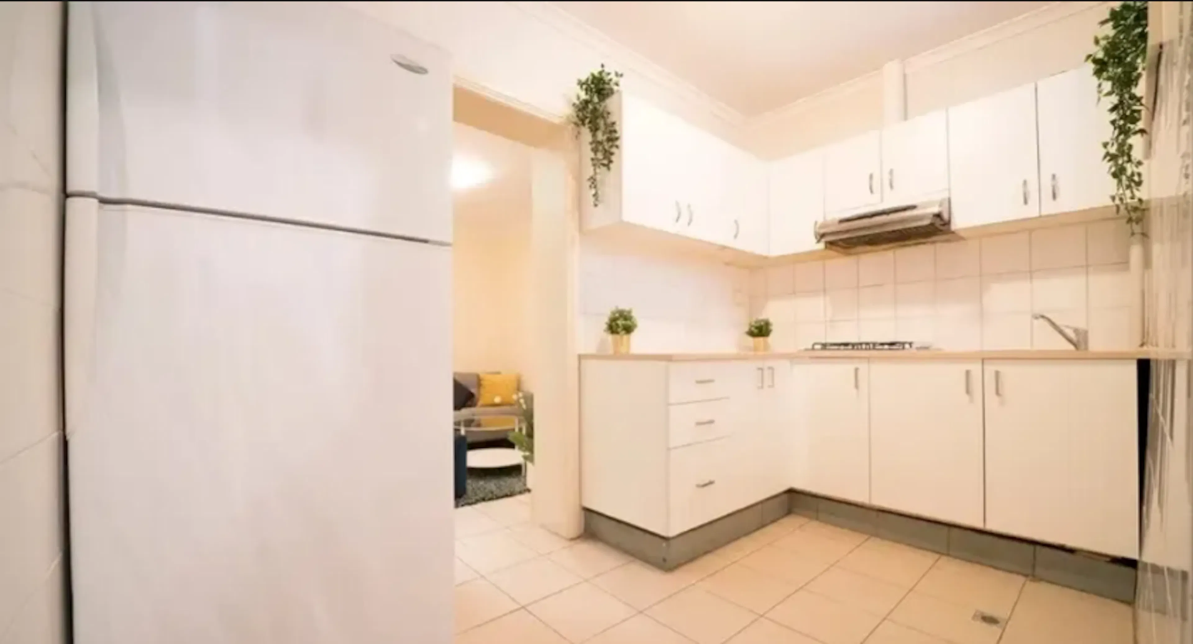 Room 4 standard KITCHEN 1