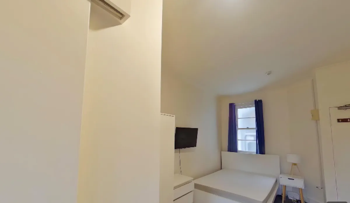 Room 54 ROOM