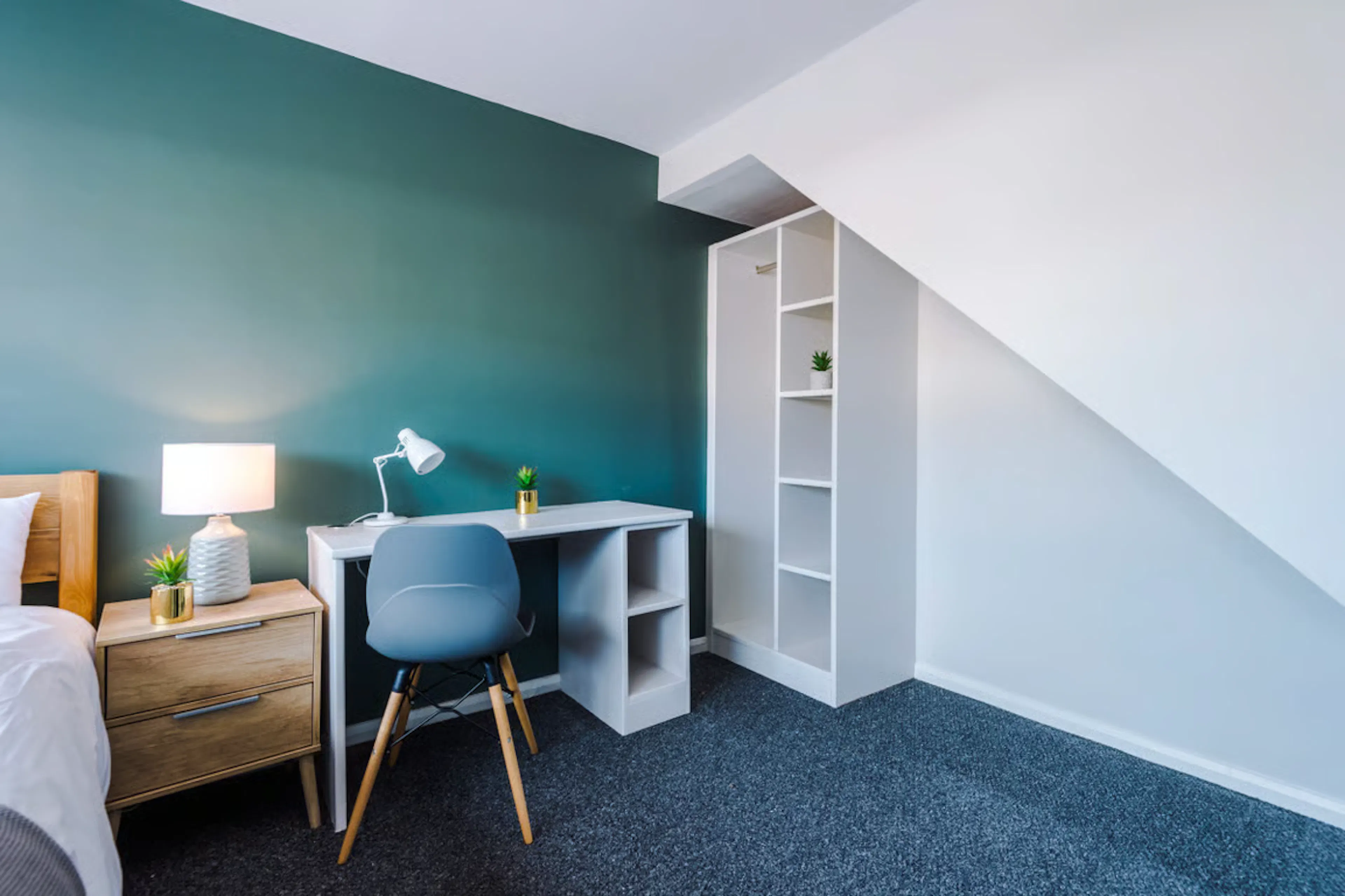 6 Bedroom Apartment ROOM 4