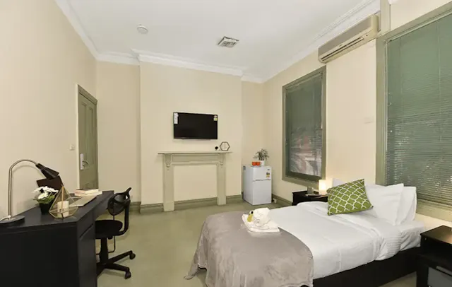 Room 5 room image 1