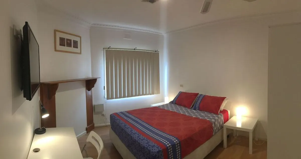 Room 5 ROOM