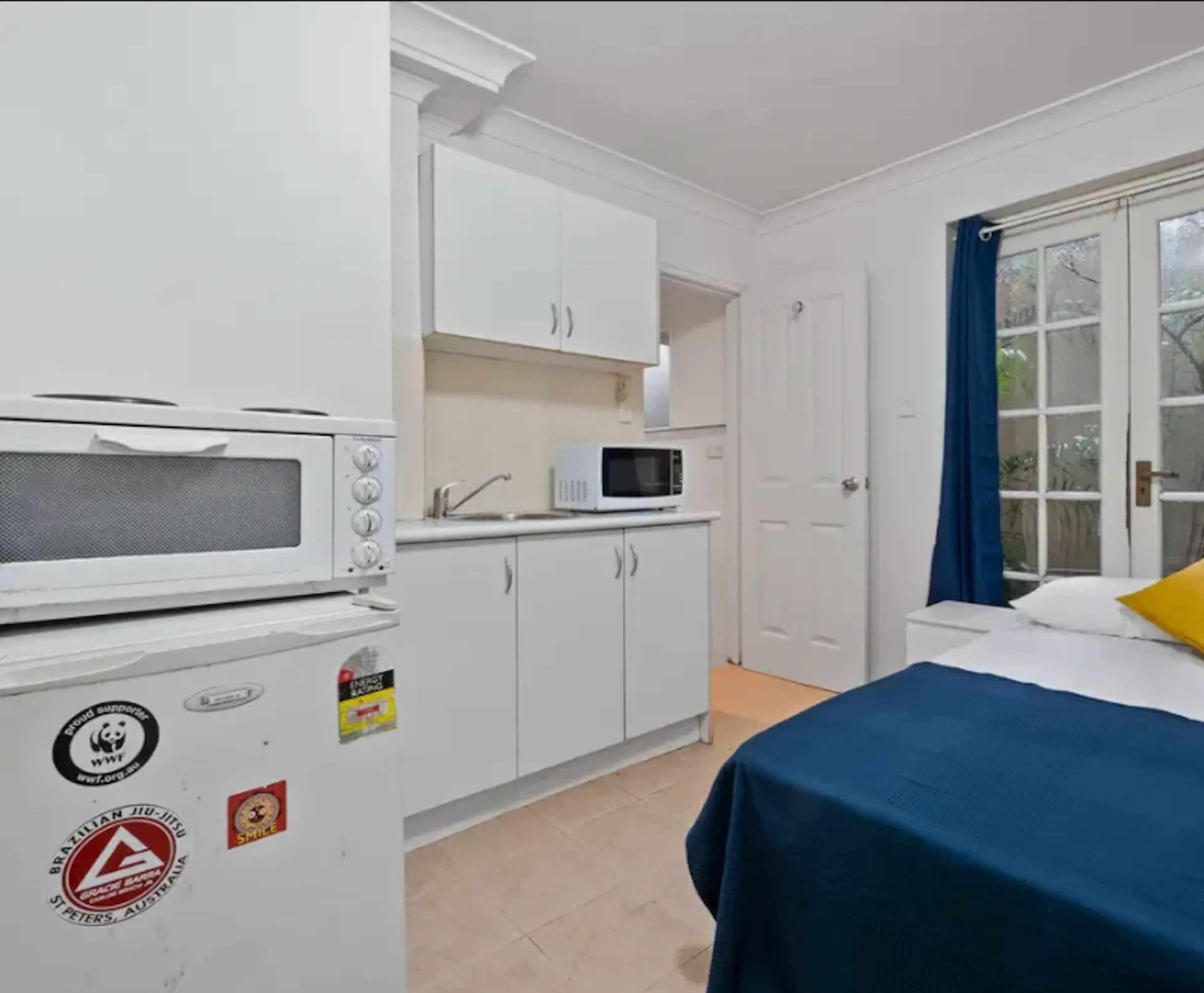 Room 6 KITCHEN 4
