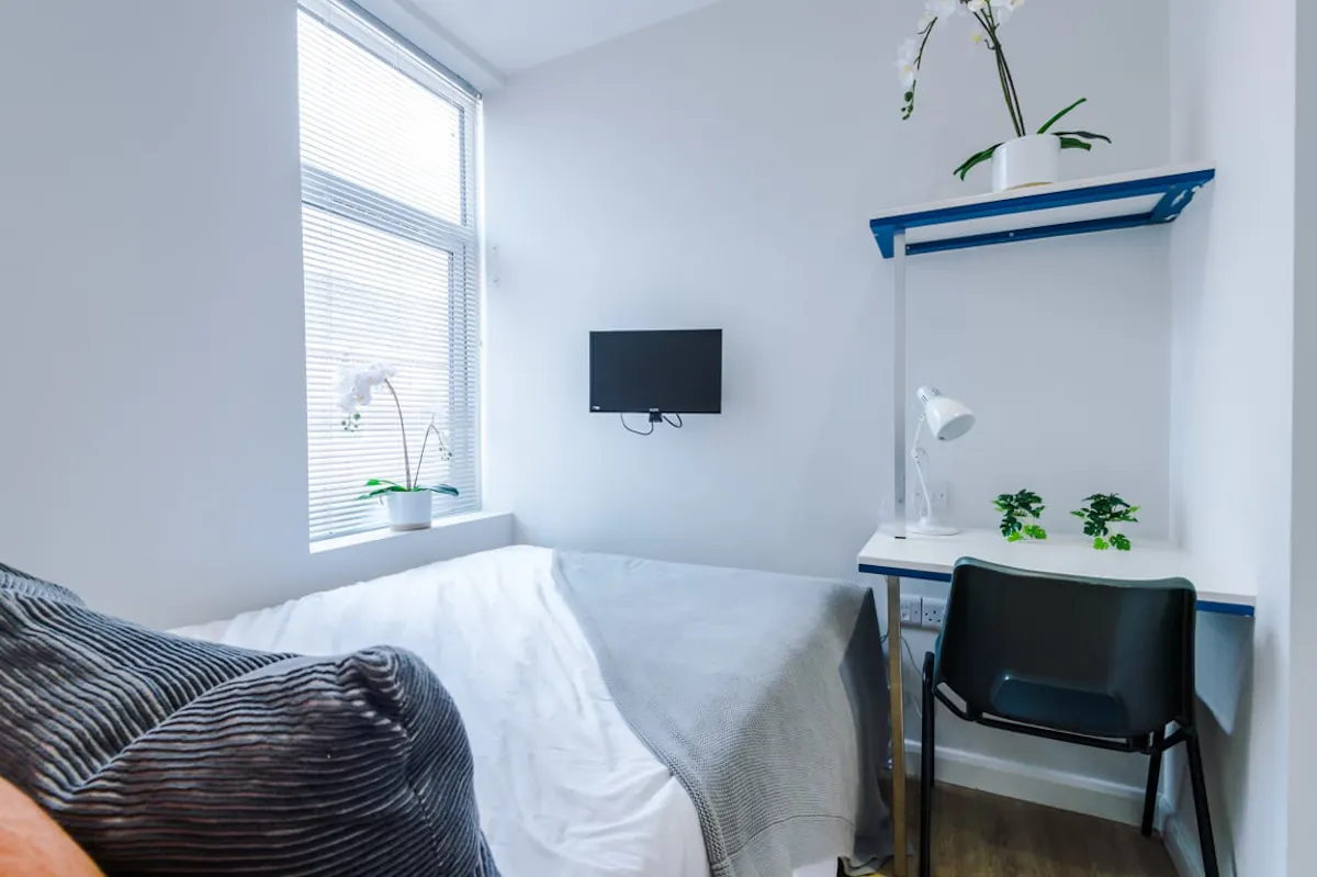4 Bed Apartment ROOM