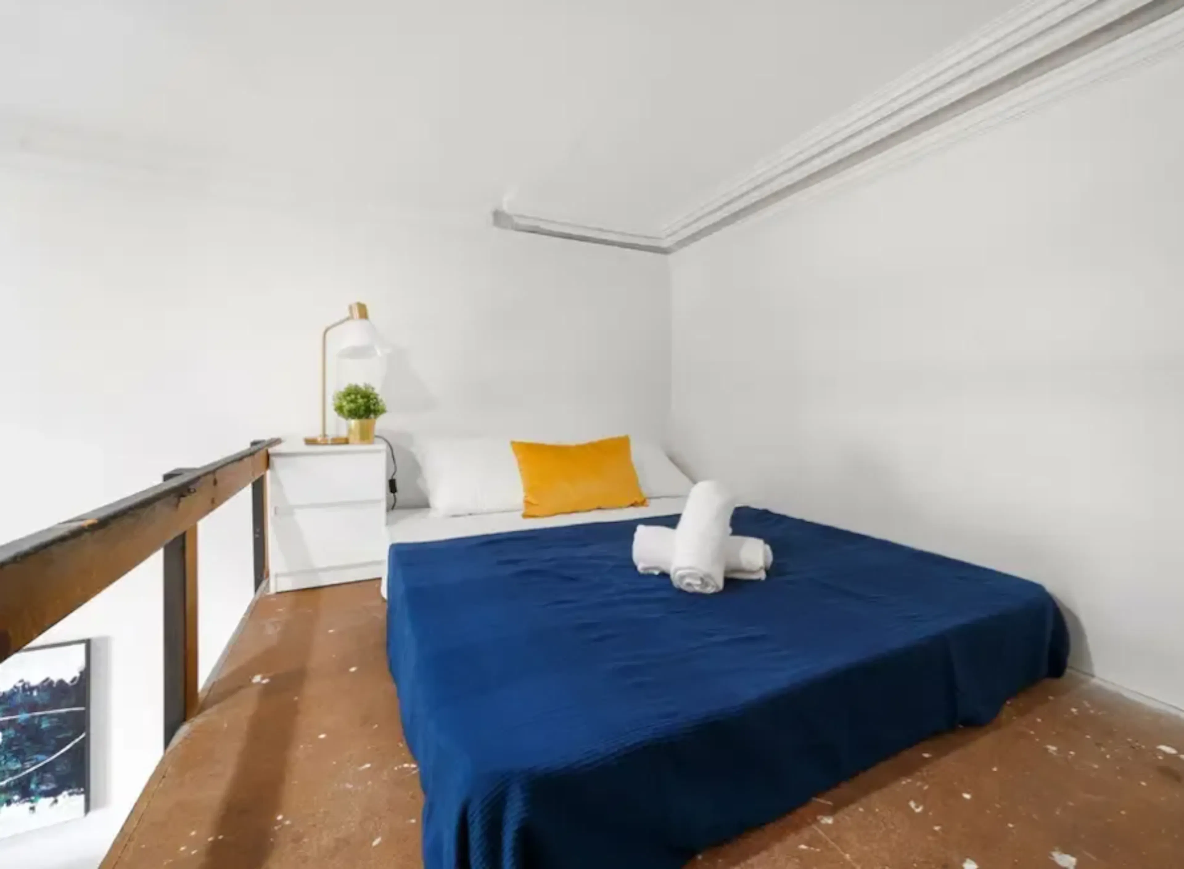 Room 9 ROOM 4