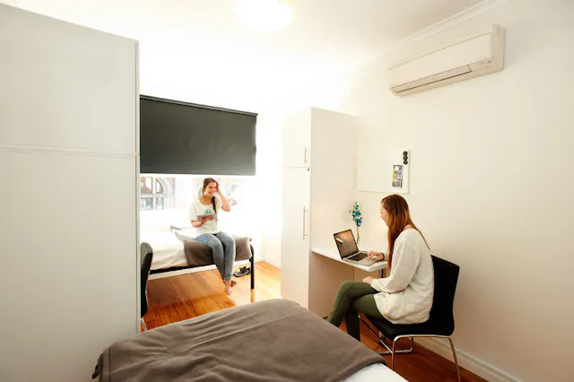 Single Room room image 2