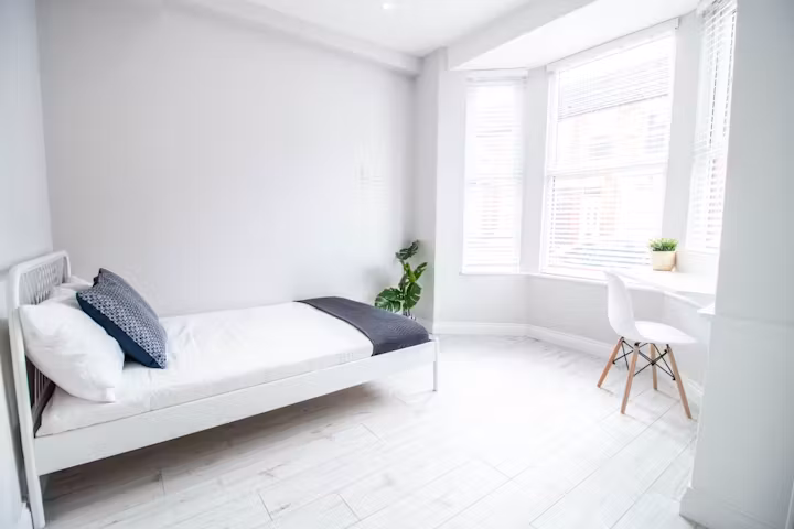 22-manton-road-l6-liverpool-7 Bedroom House-1