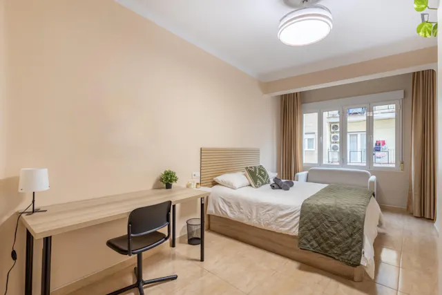 6 Bedroom Apartment room image 1