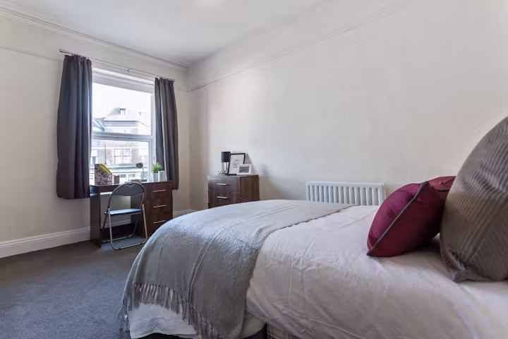 flat-2-1-victoria-road-leeds-leeds-ROOM-1