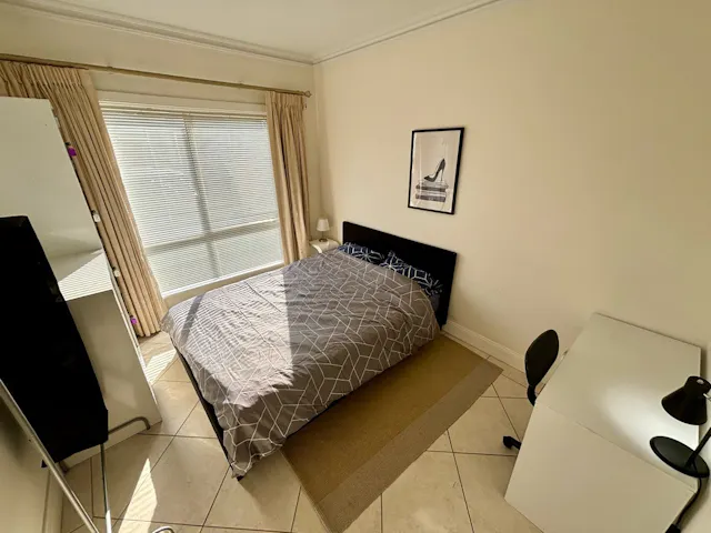 Room 6 room image 1