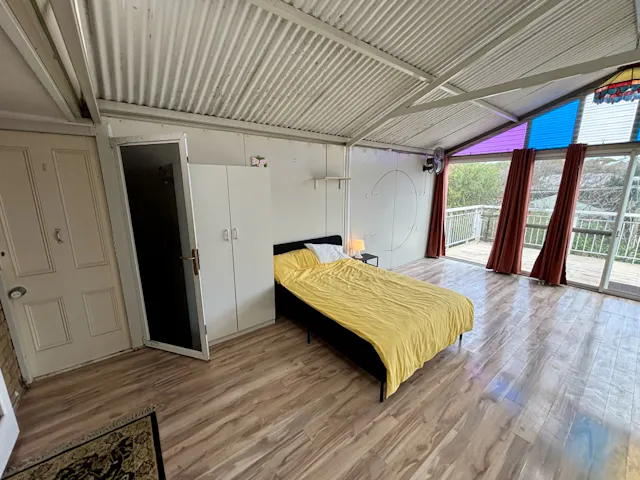 Room 5 room image 1