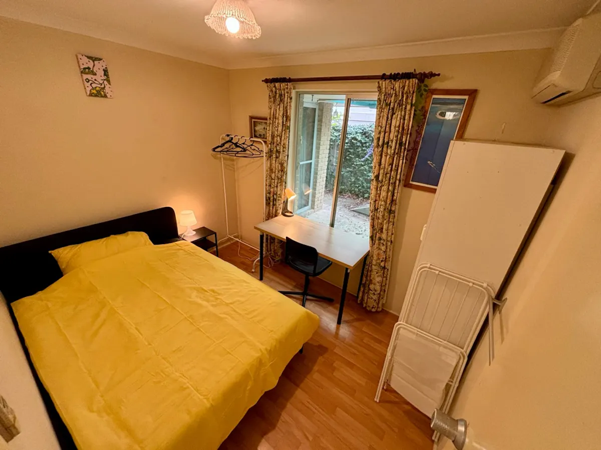 Room 2 ROOM