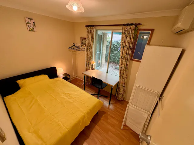 Room 2 room image 1