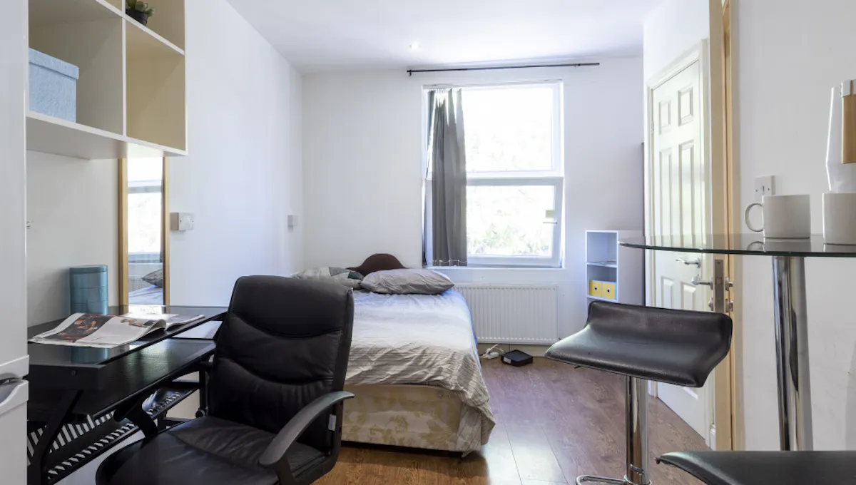Standard Studio ROOM