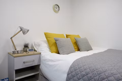 evans-student-leicester-ROOM