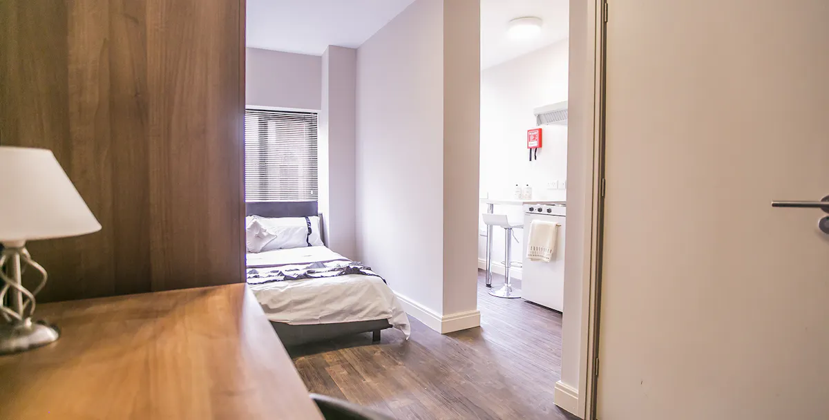ROOM ROOM