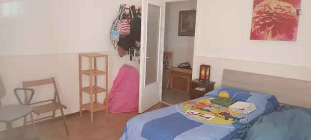 Singe Bedroom in a shared apartment room image 1