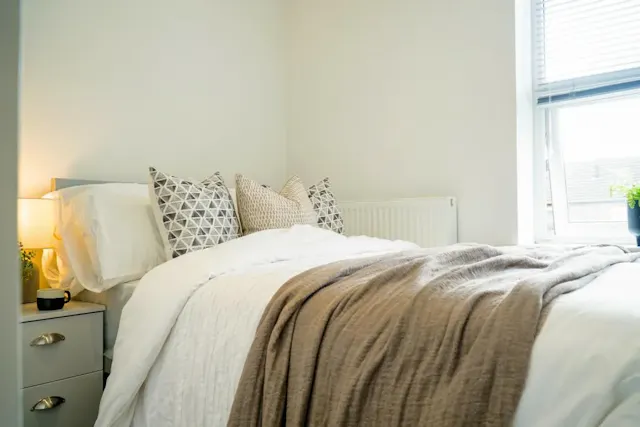6 Bed Apartment room image 1