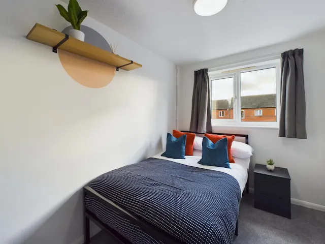 6 Bedroom Apartment room image 1