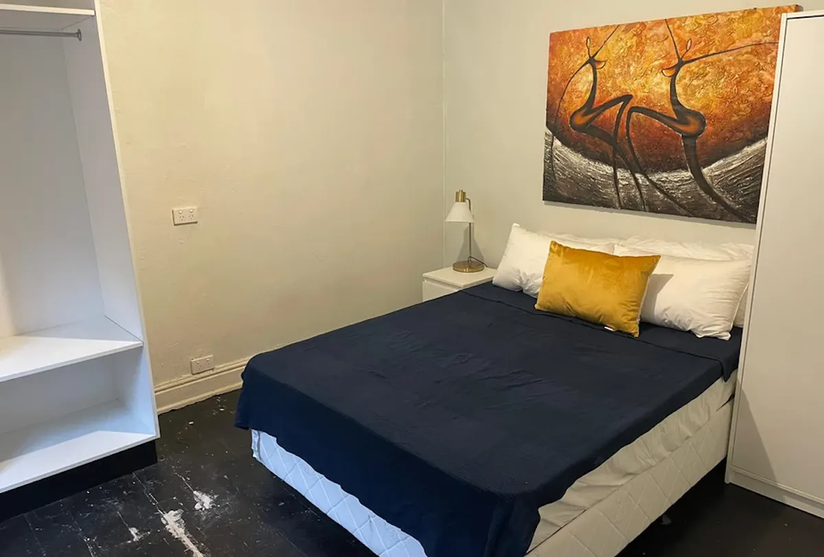 Room 5 bed 1 Twin / One Bedroom ROOM