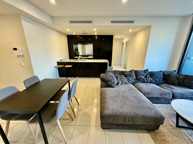 2 bedroom 2 bathrooms room image 1