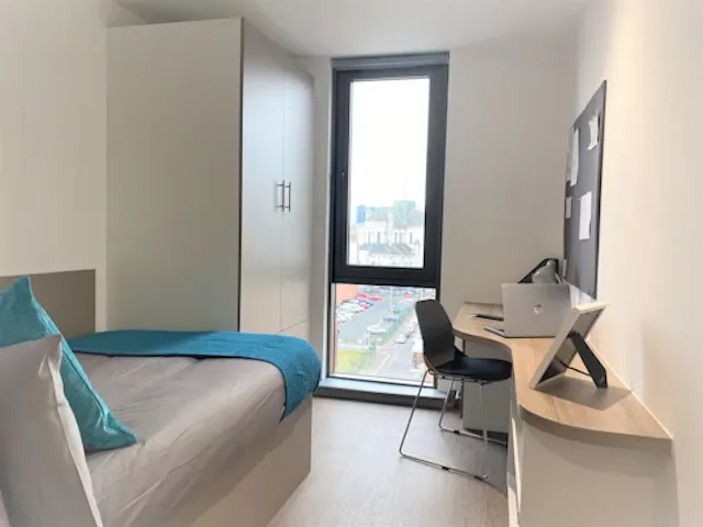 Ensuite Bronze - Cathedral View room image 1