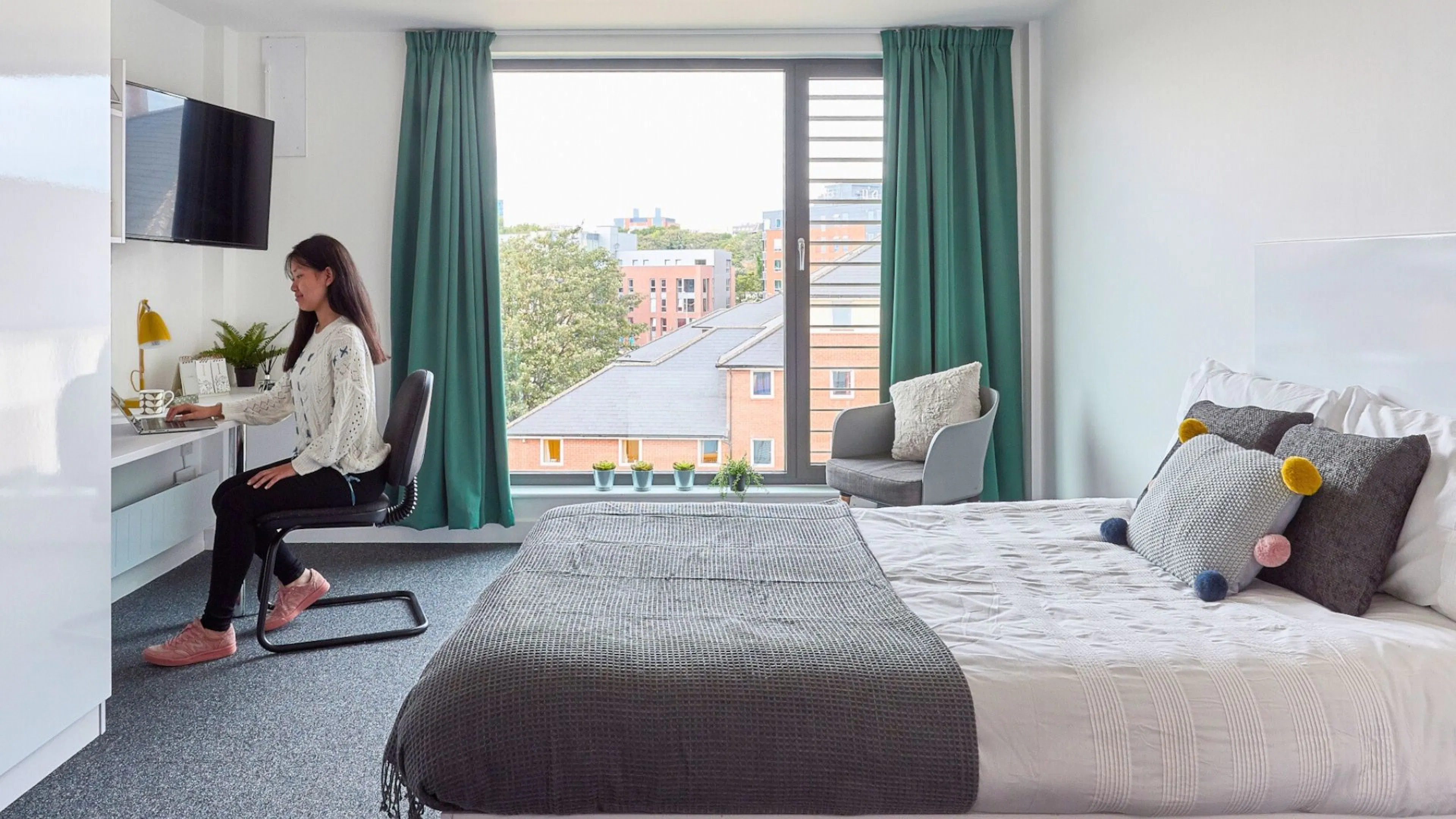 ROOM ROOM 1