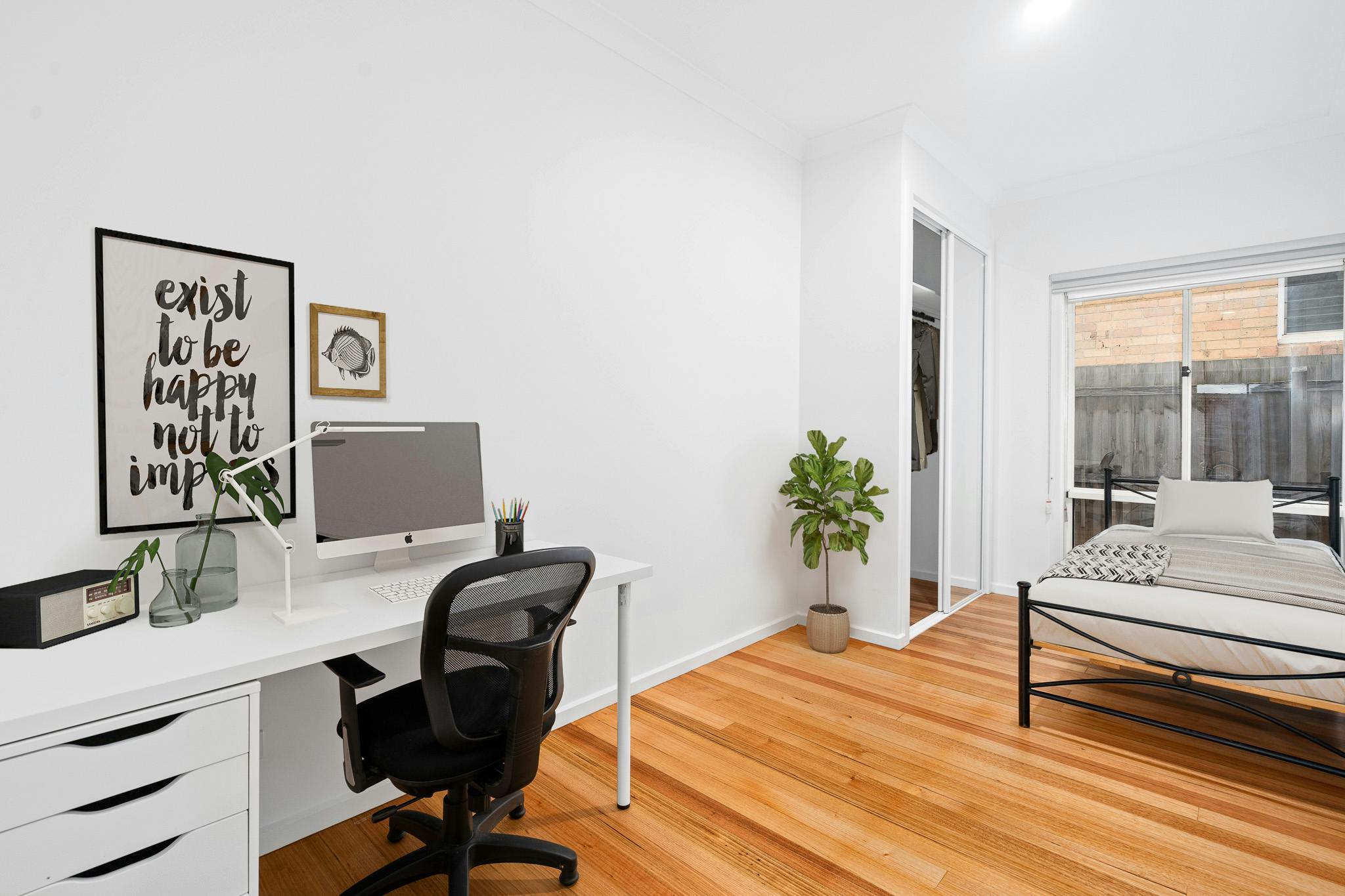 1-james-parade-melbourne-Single Ensuite Room