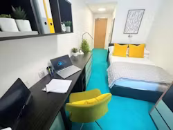nebula-sheffield-Deluxe Ensuite