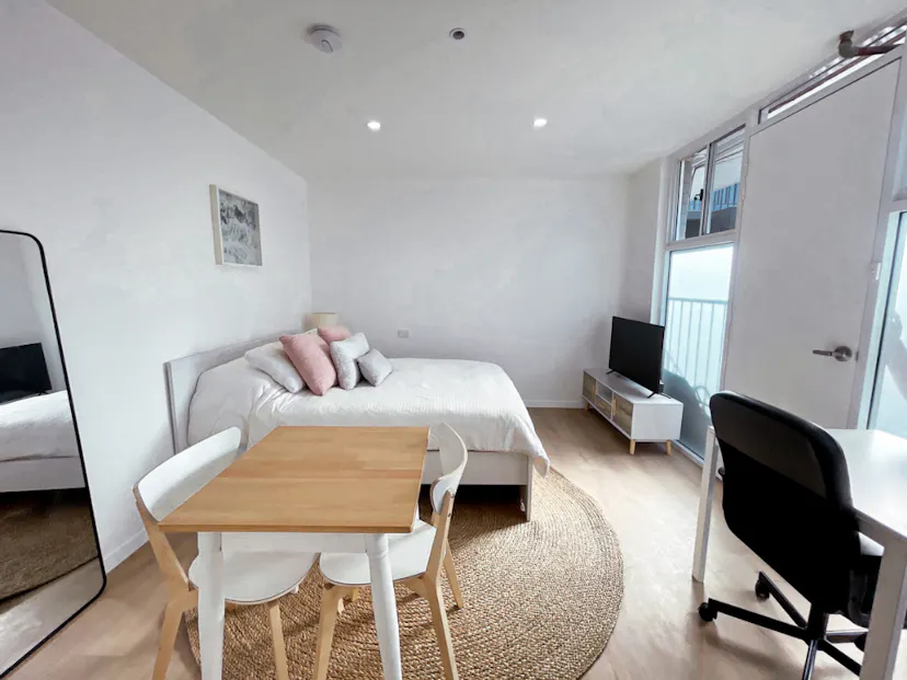 Property video thumbnail 1