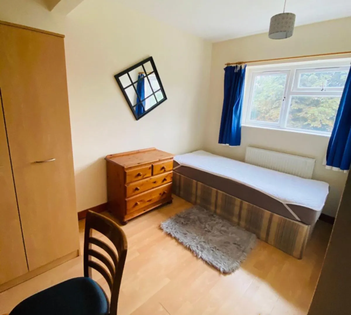 6 Bedroom Apartment ROOM