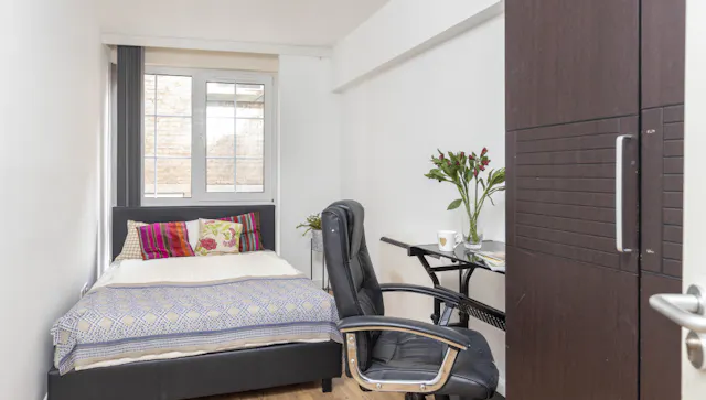 Standard room image 1