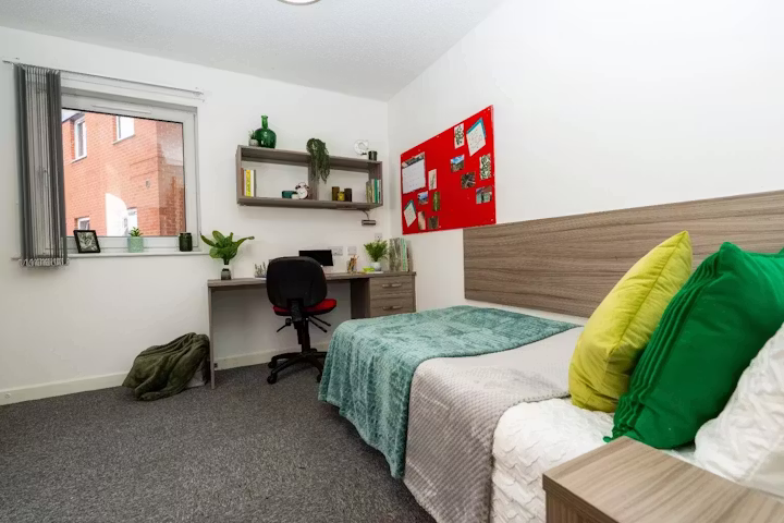 tramways-salford-salford-ROOM-1