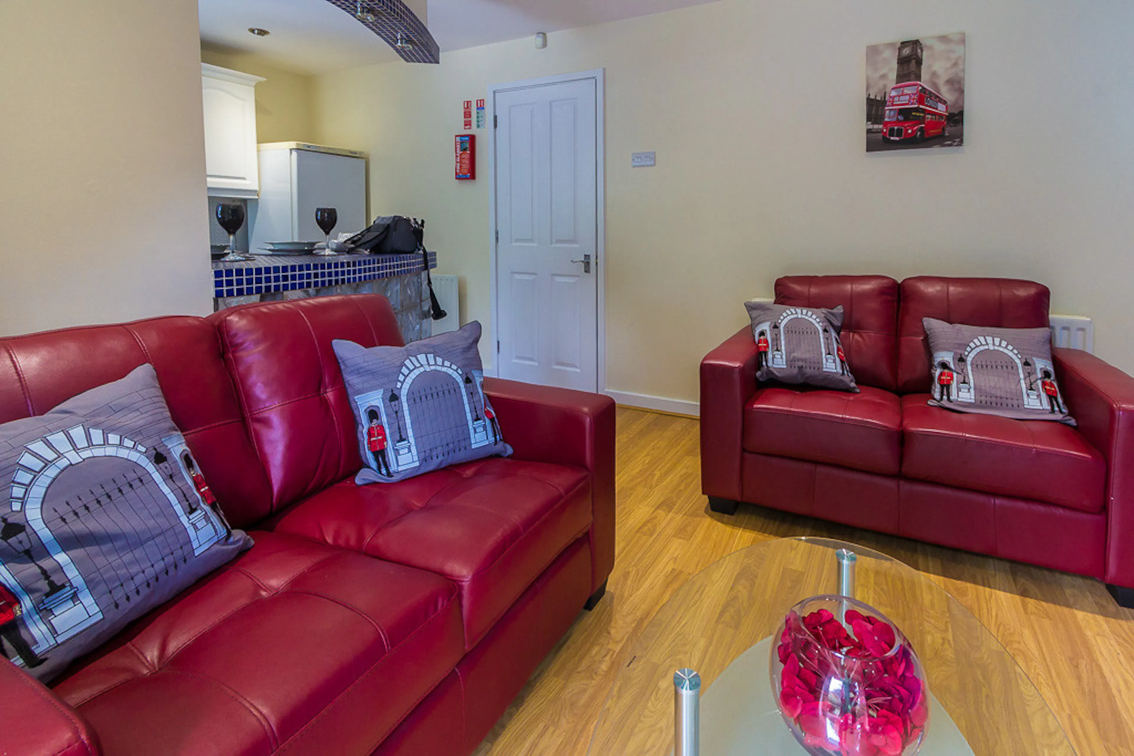 ROOM ROOM 2