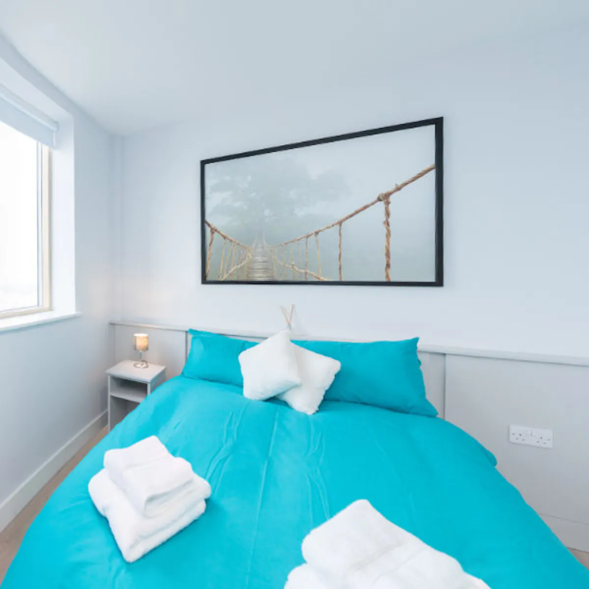 ROOM ROOM