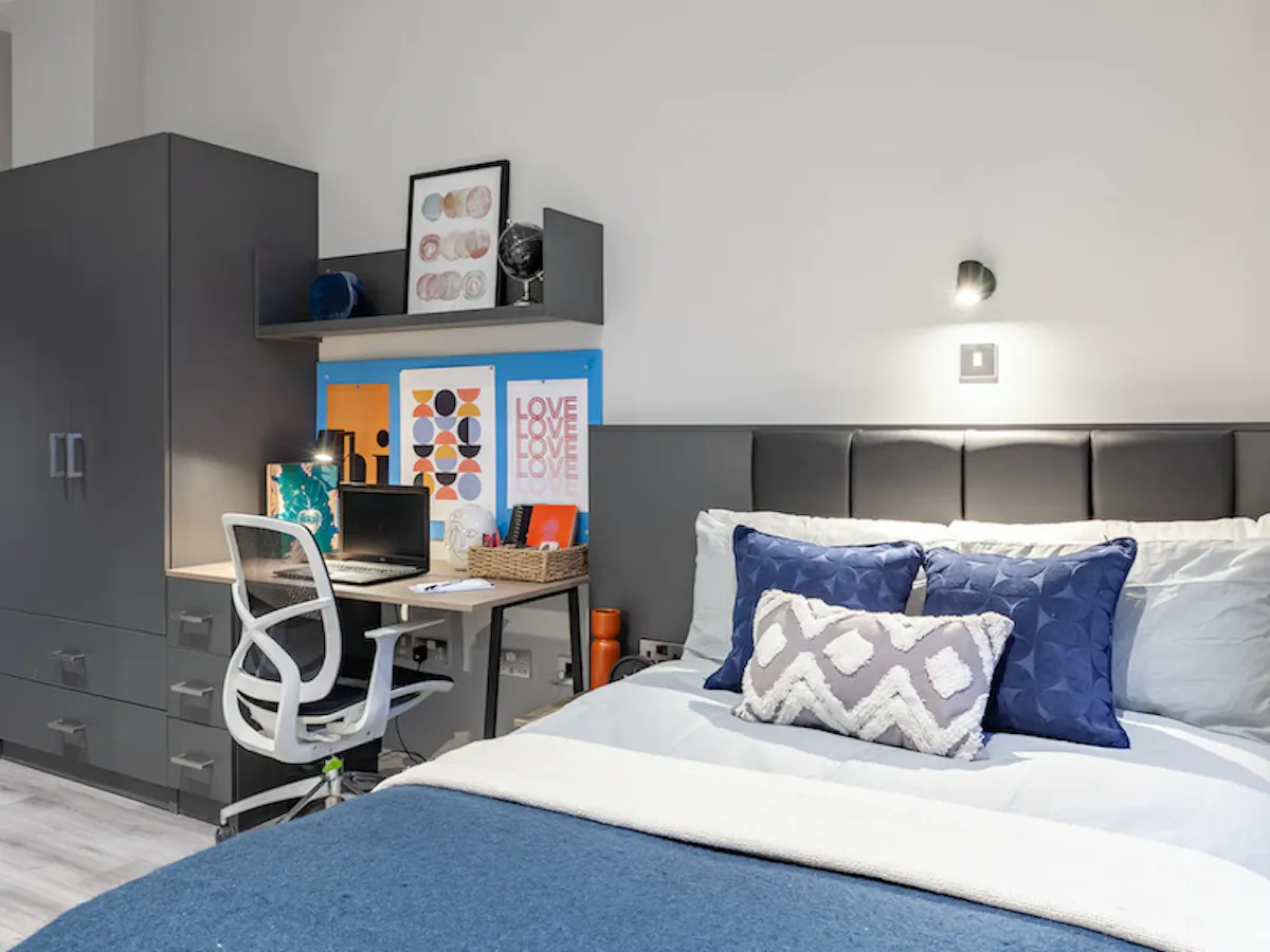 Platinum Studio ROOM