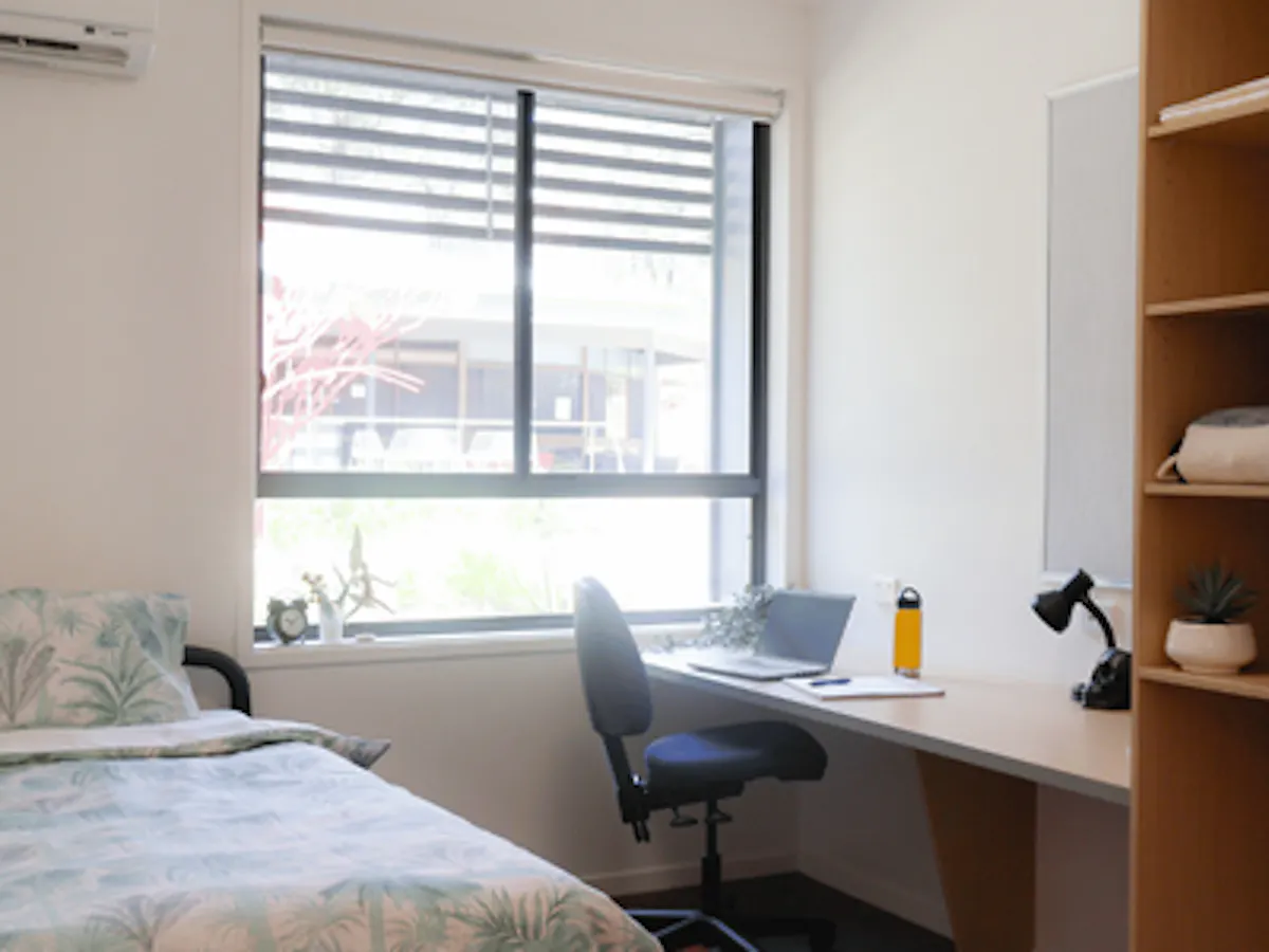Single Room - Hillside ROOM